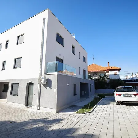 Golden Sunset Luxury Apartament *