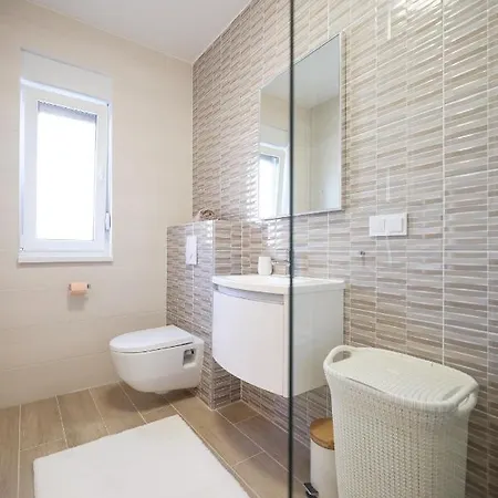 Golden Sunset Luxury Apartment *